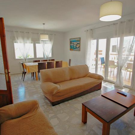 Marlene - Private Pool Villa With Sea Views From The Rooftop In كاليبي المظهر الخارجي الصورة